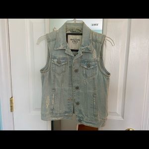 ABERCROMBIE DENIM VEST